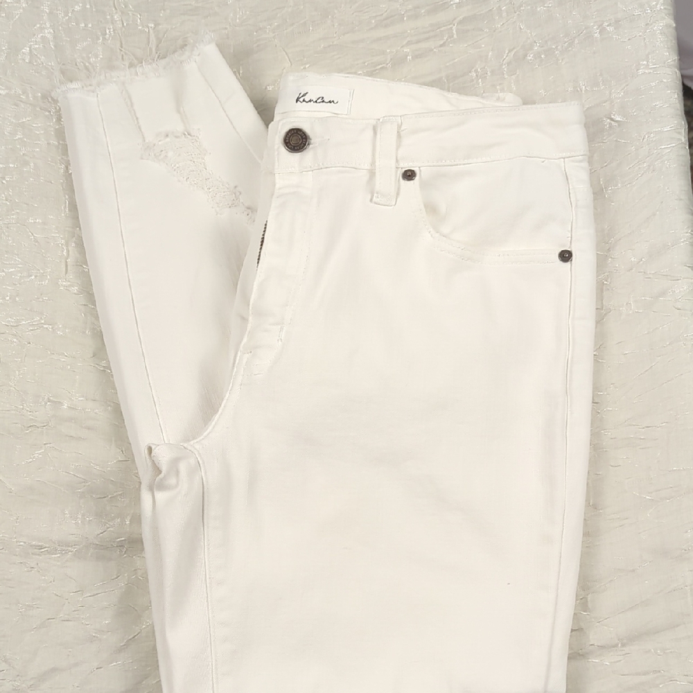 KanCan Women's White Ankle Jeans